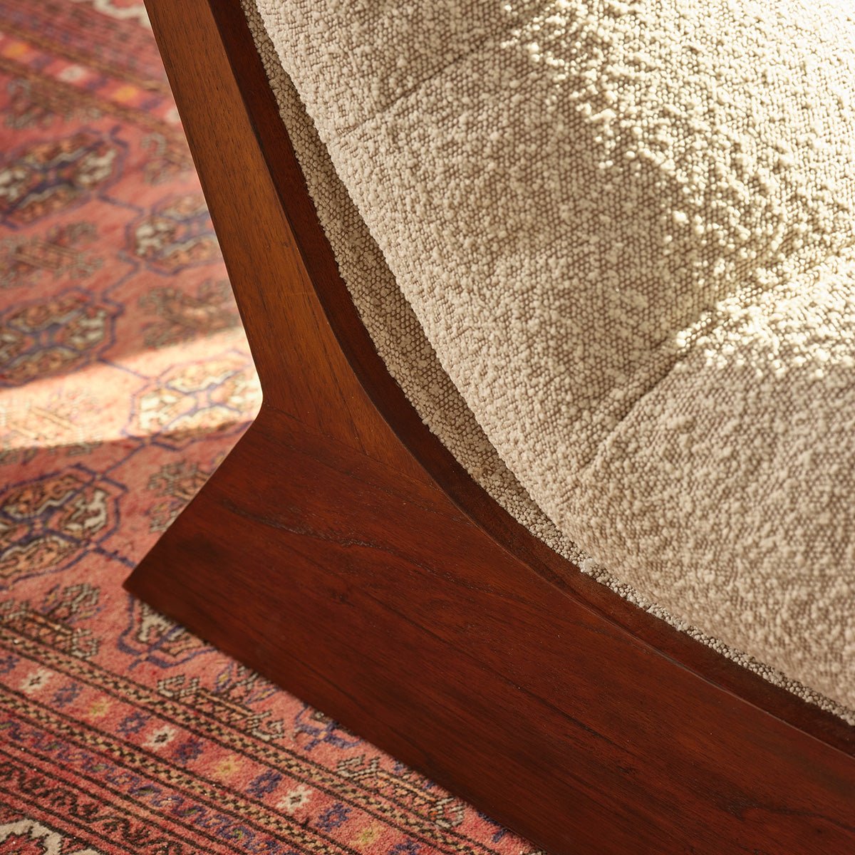 Fauteuil en mindi massif et tissu bouclette  LUCIEN taupe chiné, BERAH GETAH