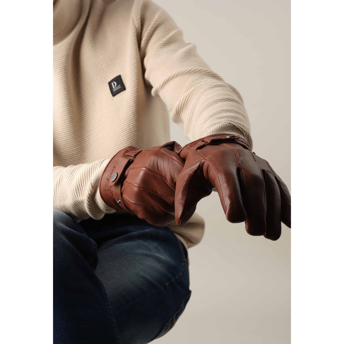Gants en cuir lisse avec détails de surpiqûres GLOVE brown, DEELUXE