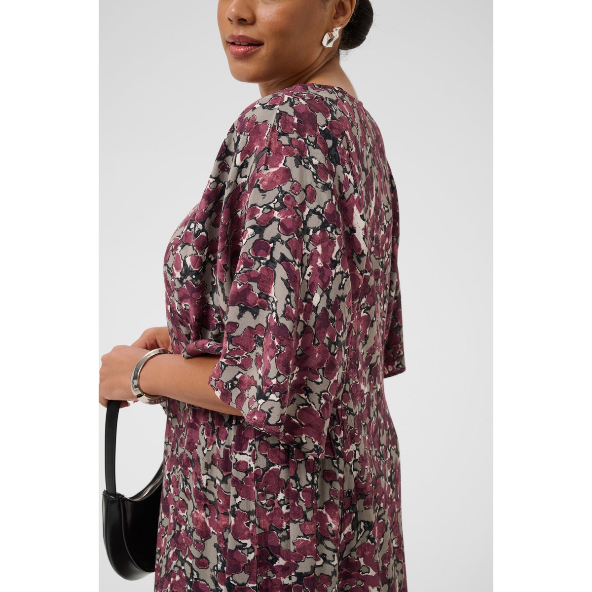 Robe marron fudge abstract animal, KAFFE CURVE