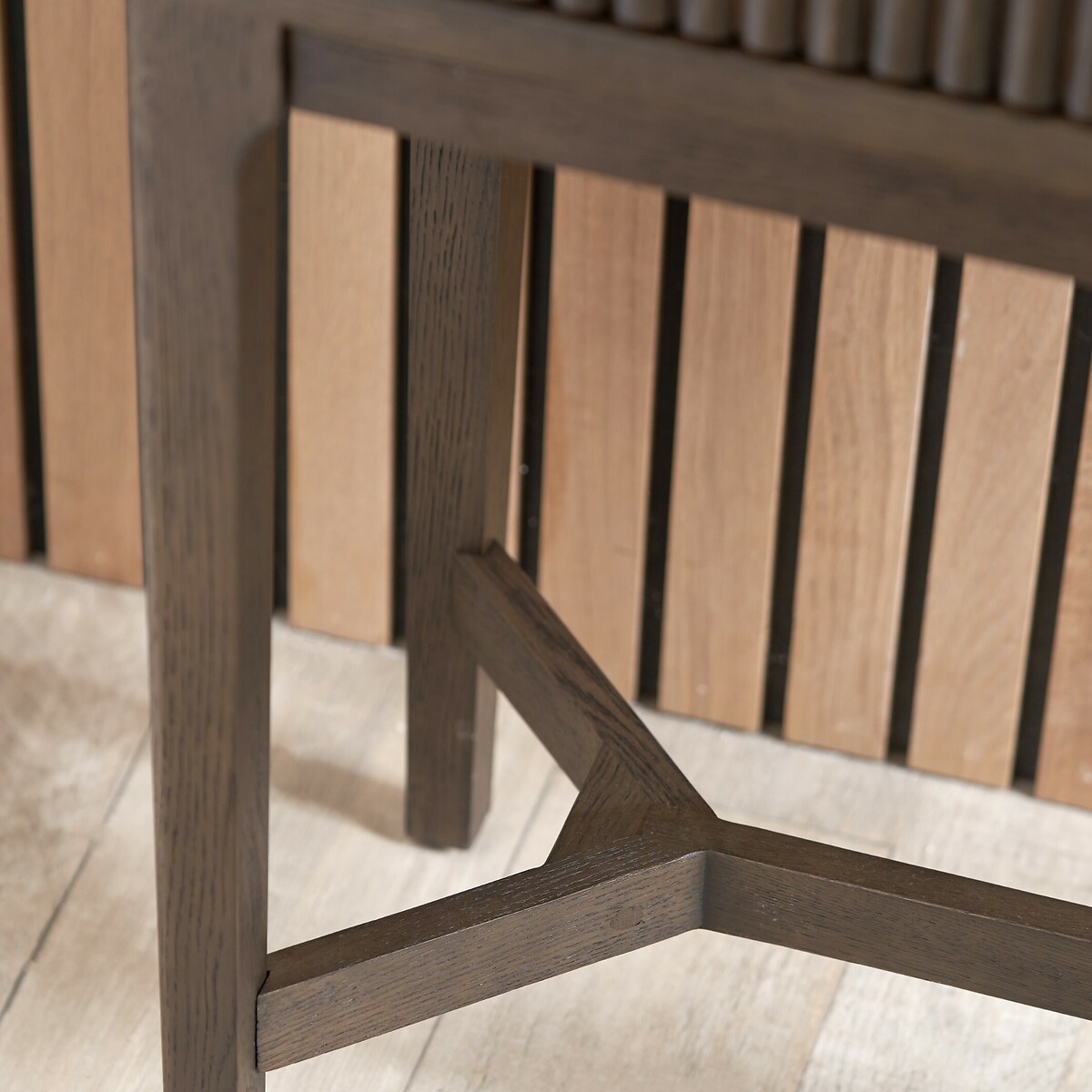 Renzo Fluted Oak 2 Drawer Console Table smoked oak, ÉDITÉ