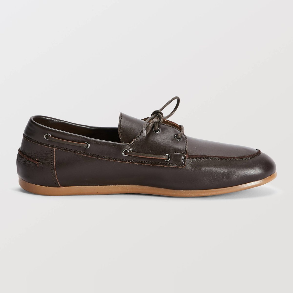 Chaussures bateau à lacets en cuir souche, MONOPRIX