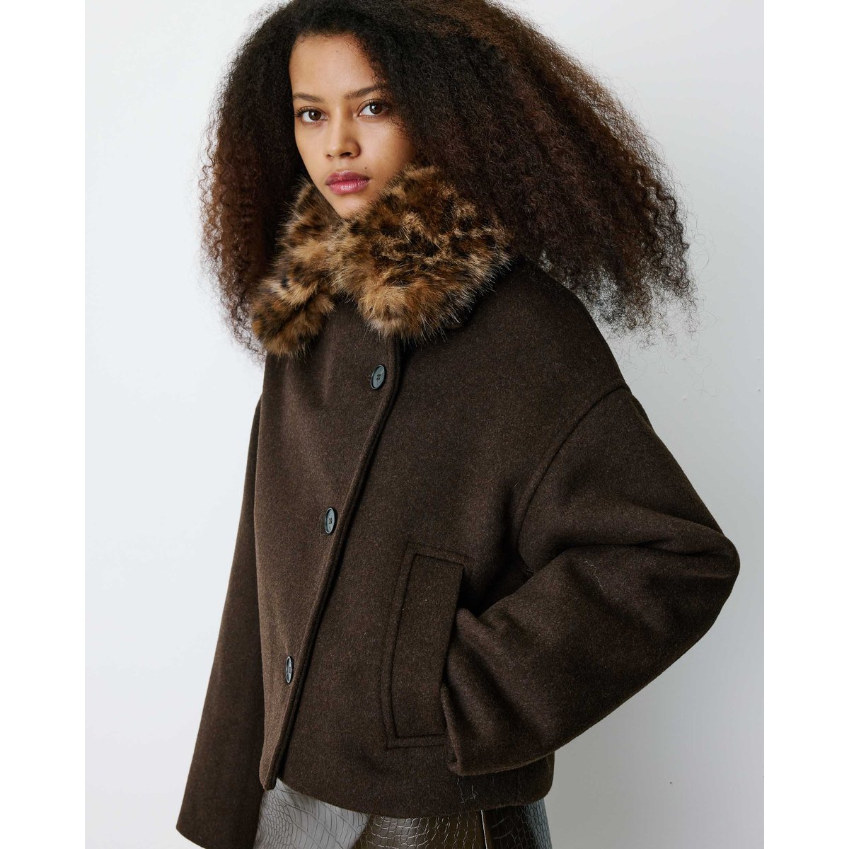 Manteau court col cheminée en laine mélangée chocolat Blanca chocolat, GRACE & MILA