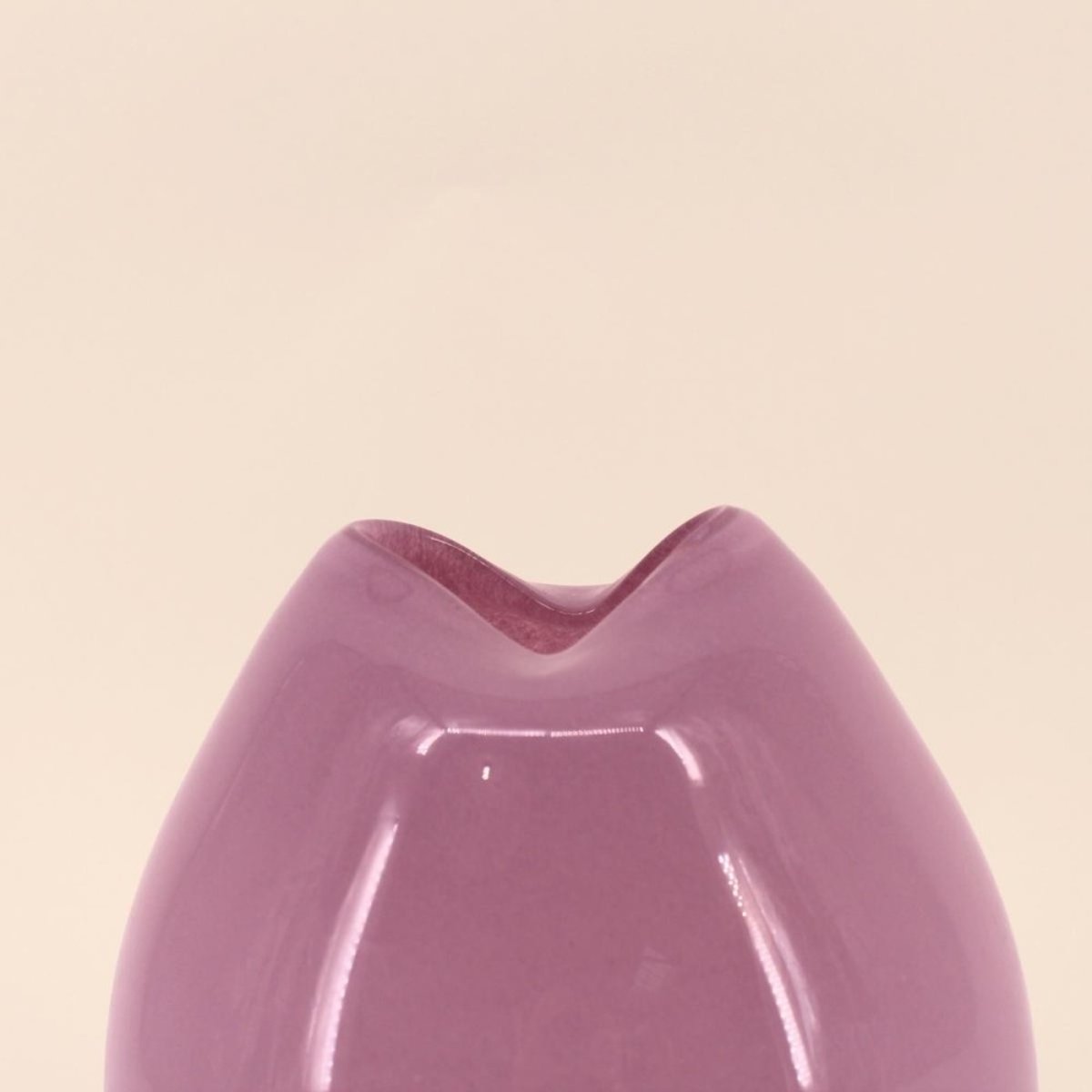 Vase ondulé en verre opaque, H22cm rose, DECOSTAR