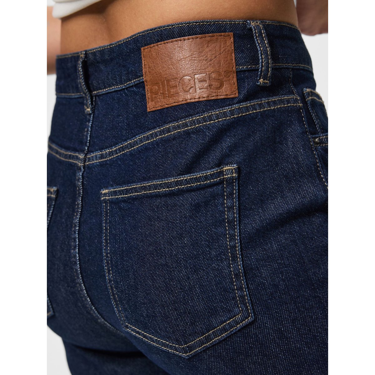 Jean À Coupe Ample bleu - dark blue denim1, PIECES