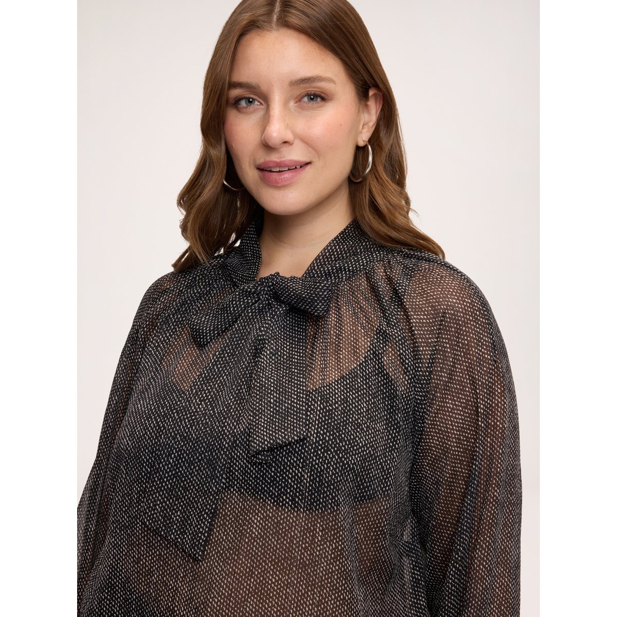 Blouse à micro-pois avec nœud noir, FIORELLA RUBINO