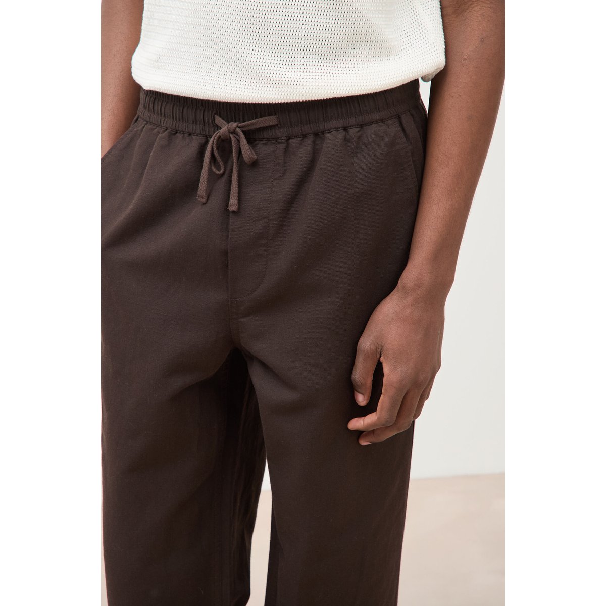 Pantalon coupe straight marron foncé, BONOBO