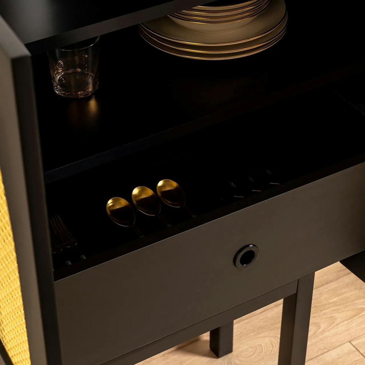 Buffet haut noir 2 portes à cannage organique VAREN noir, PIER IMPORT