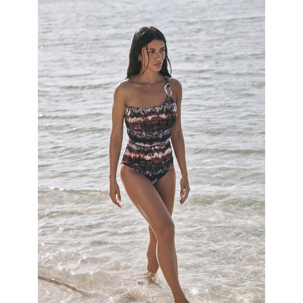 Maillot de bain gainant asymétrique dd+ animal brun/bleu, NEXT