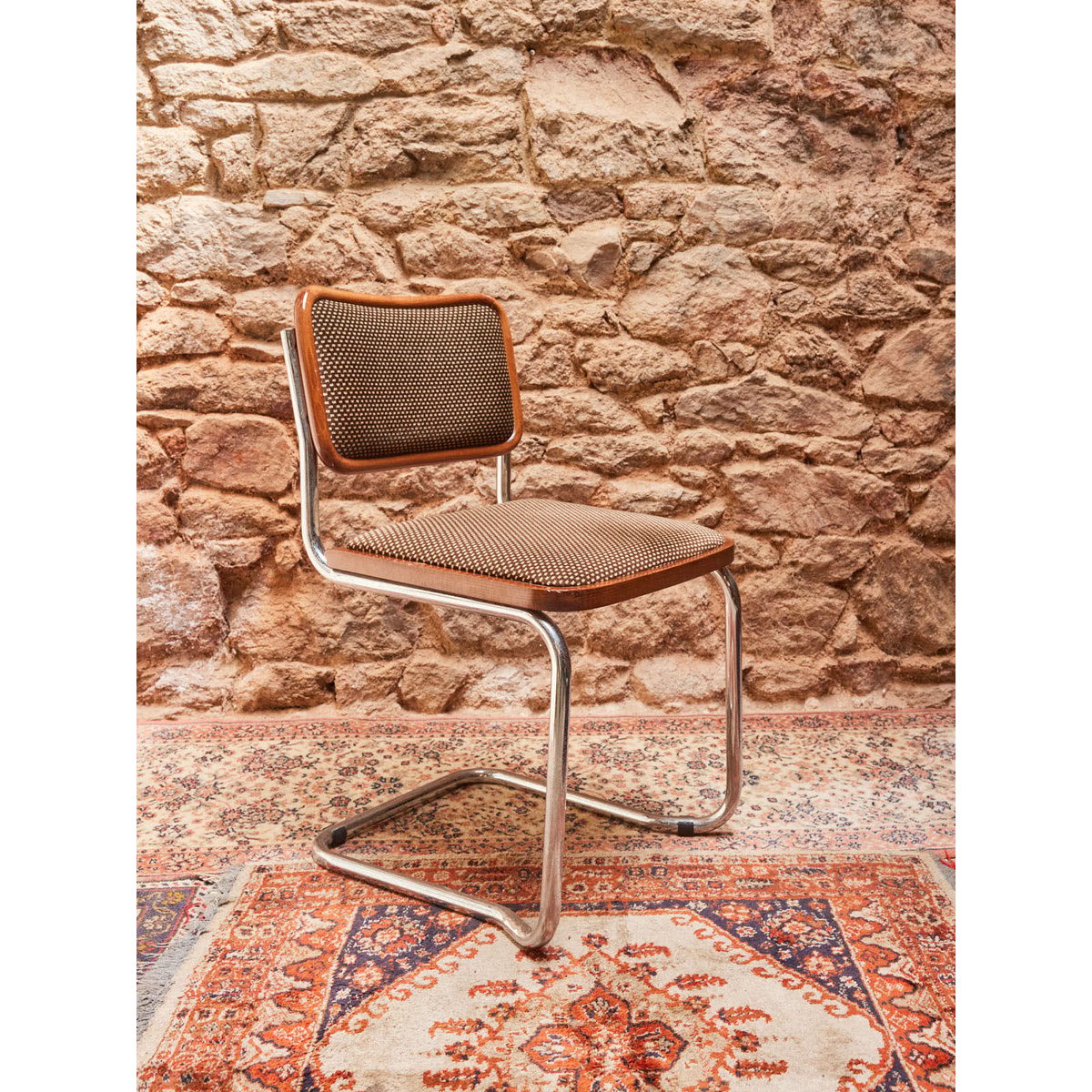 Lot de 4 chaises vintage Alma N°1654 - Bon état marron, DEBONGOUT