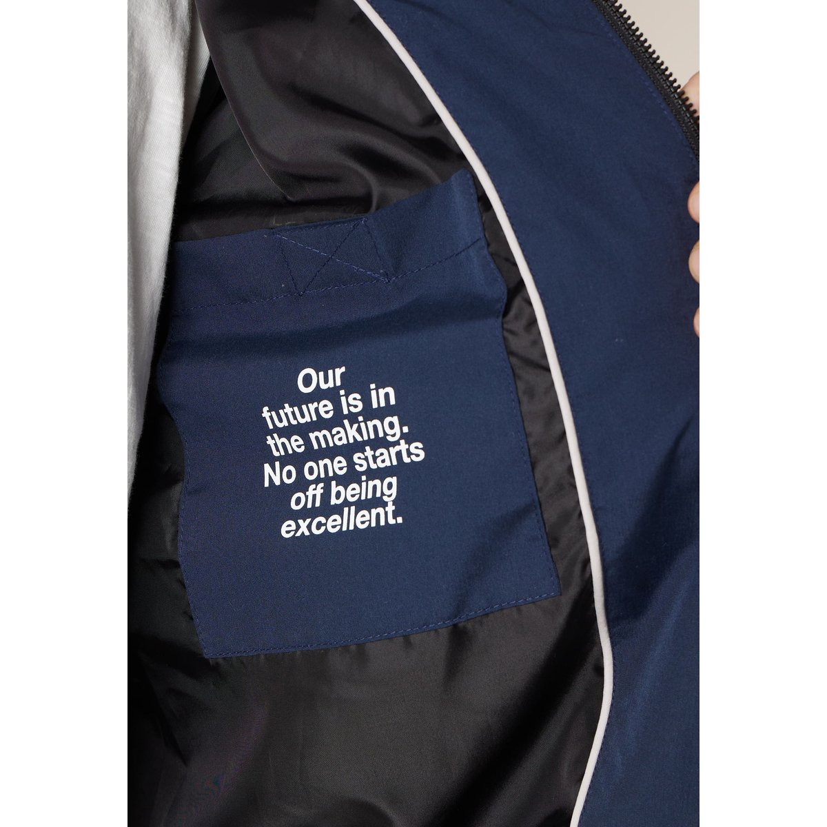 Blouson léger homme moderne et confortable CARMELO marine, DEELUXE