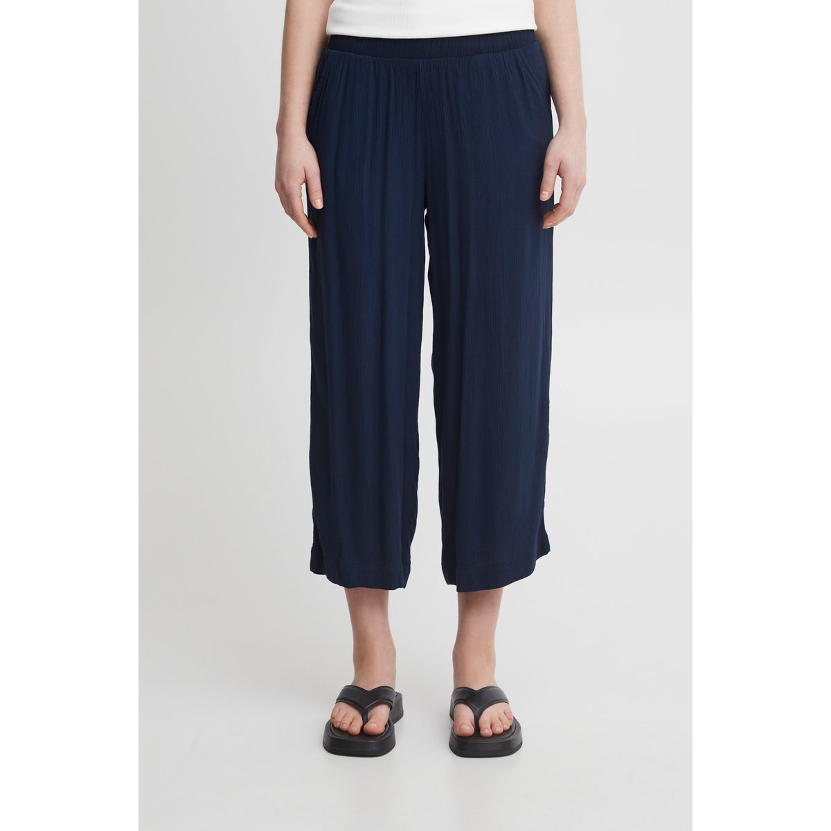 Pantalon coupe large, taille élastiquée bleu total eclipse, ICHI
