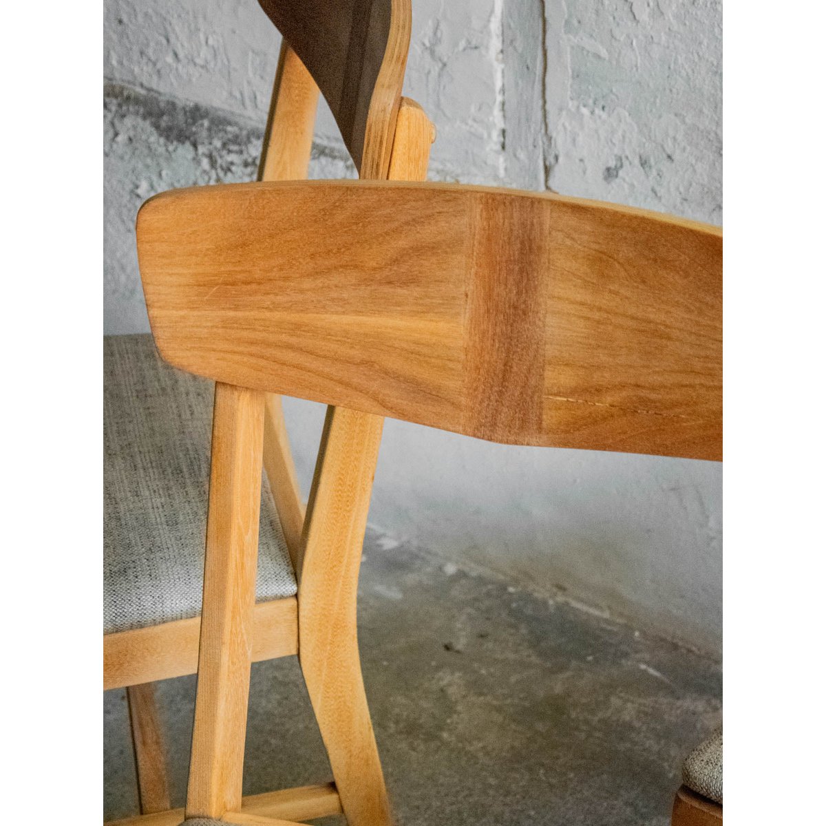 Lot de 4 chaises en chêne clair Alma N°1400 - Bon état bois clair, DEBONGOUT