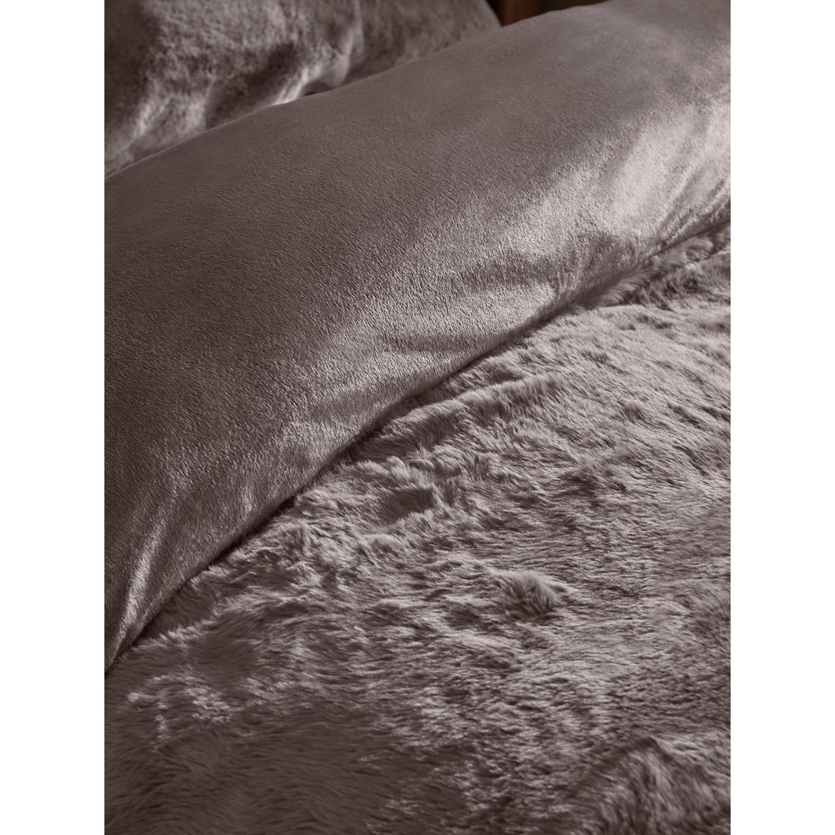Parure housse de couette imitation fourrure naturel foncé, NEXT