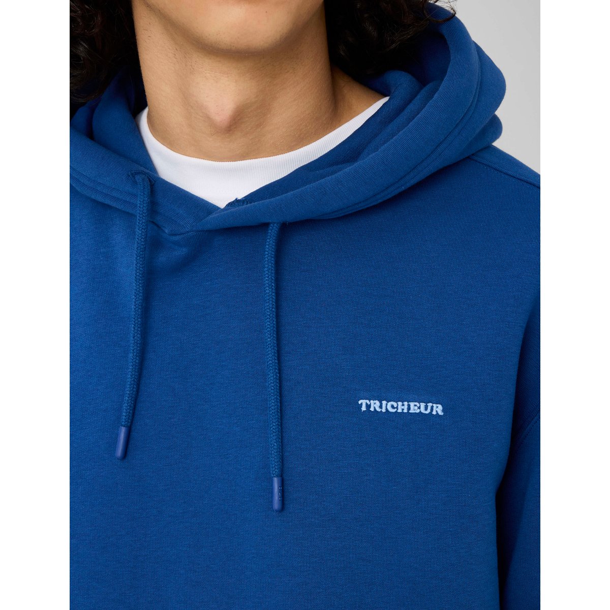 Sweat borderie poitrine bleu foncé, BZB