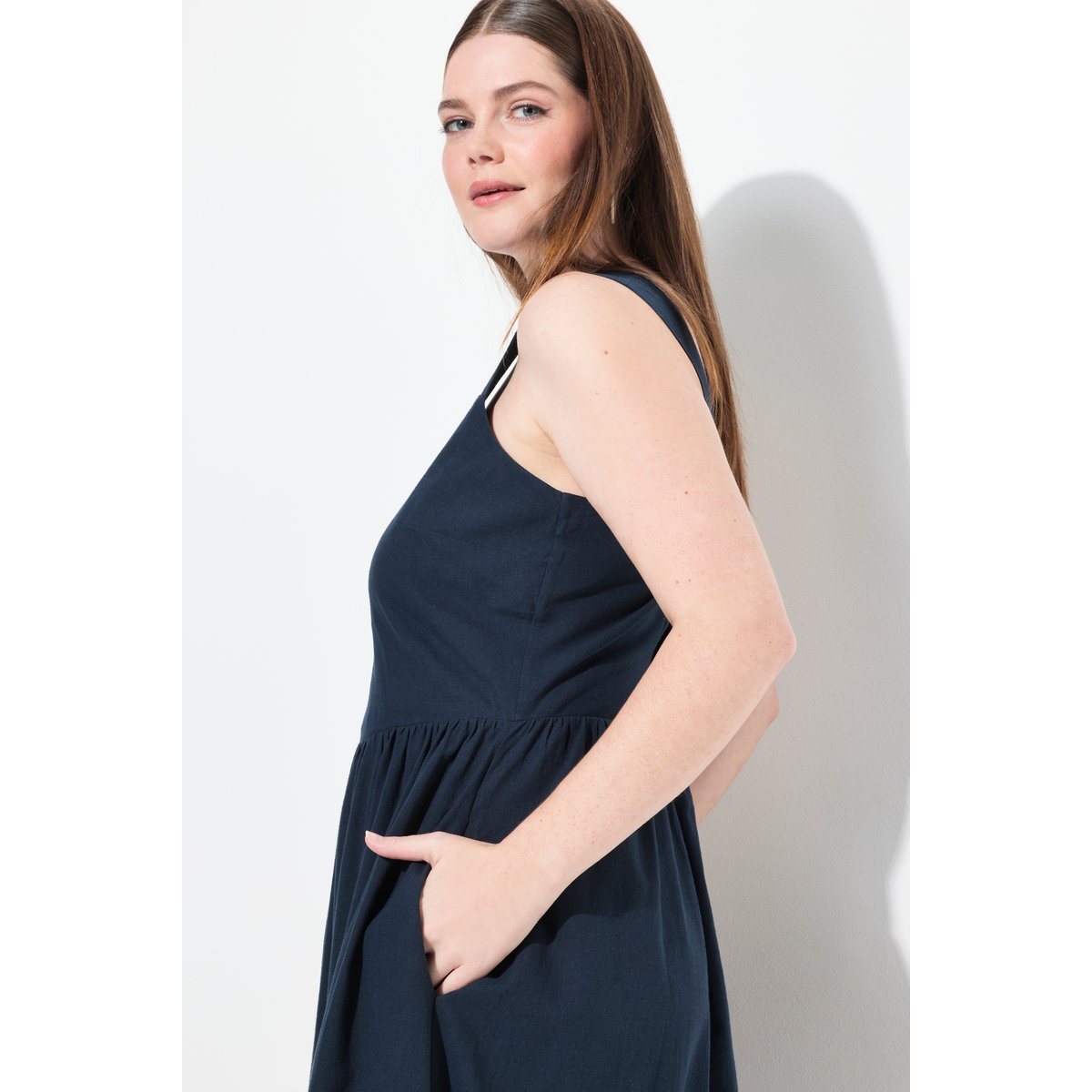 Robe maxi, teneur en lin, sans manches marine, ULLA POPKEN