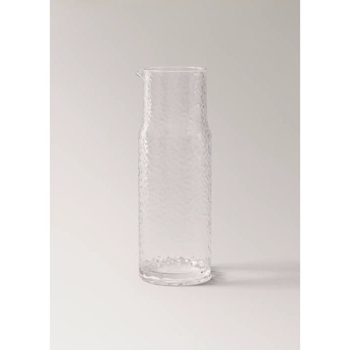 Carafe en verre martelé blanc cassé, MANGO HOME