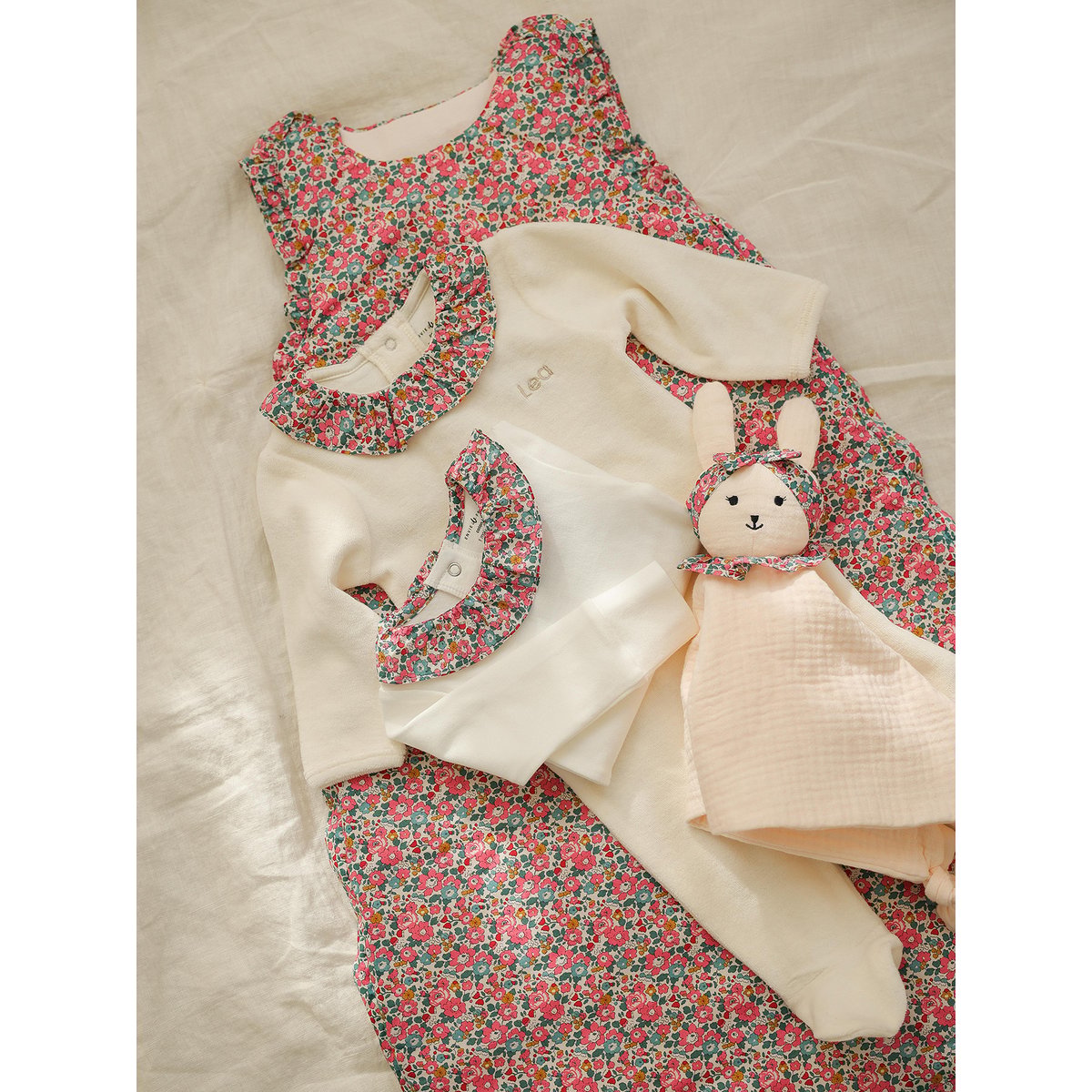 Gigoteuse en Liberty blanc, ENVIE DE FRAISE