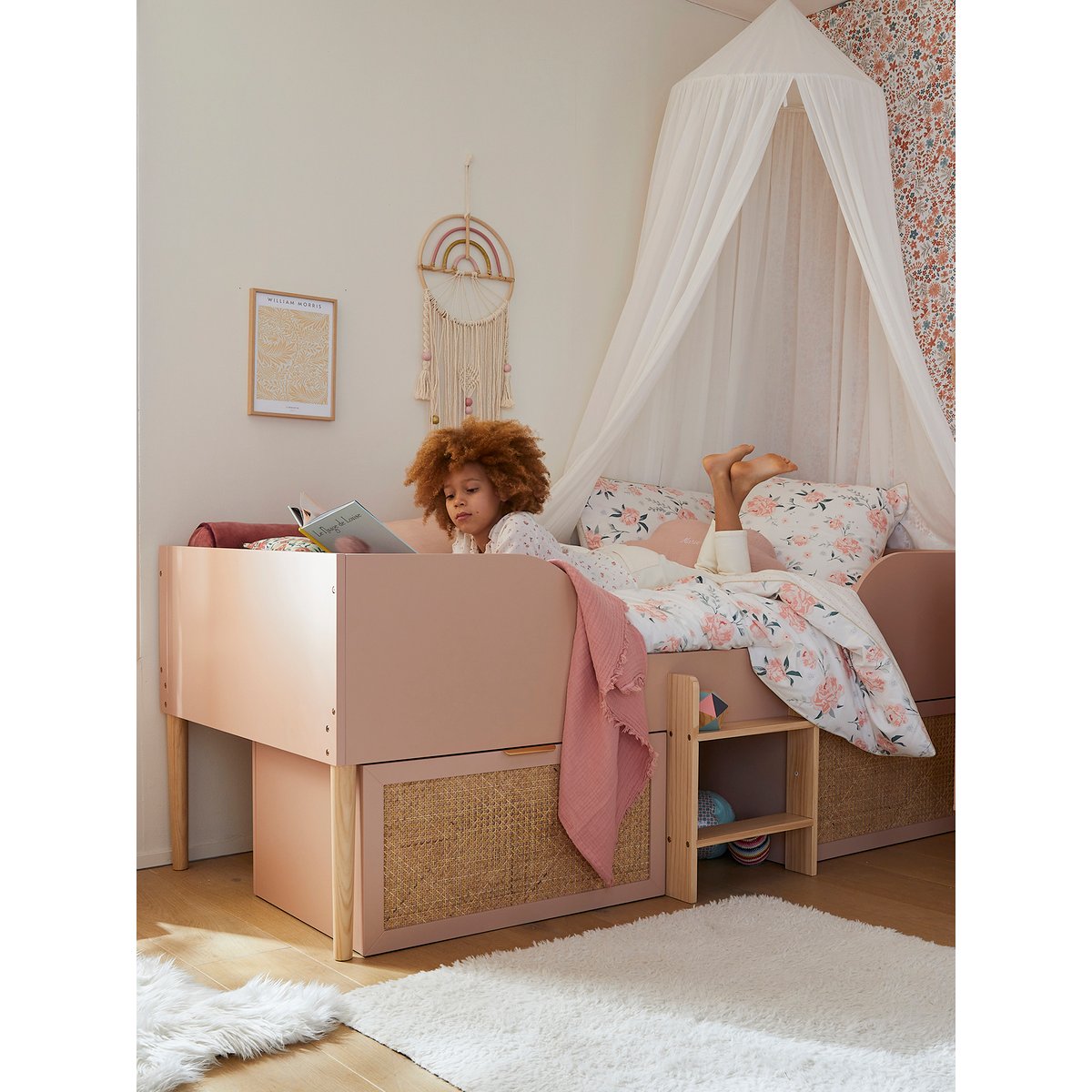 Lit enfant surélevé avec rangements cannage LIGNE POÉSIE rose nude, VERTBAUDET