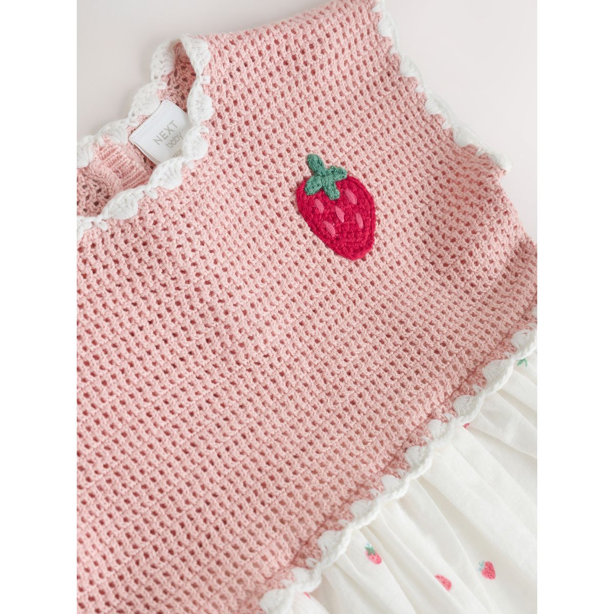 Robe en maille bébé crochet de fraise rose, NEXT