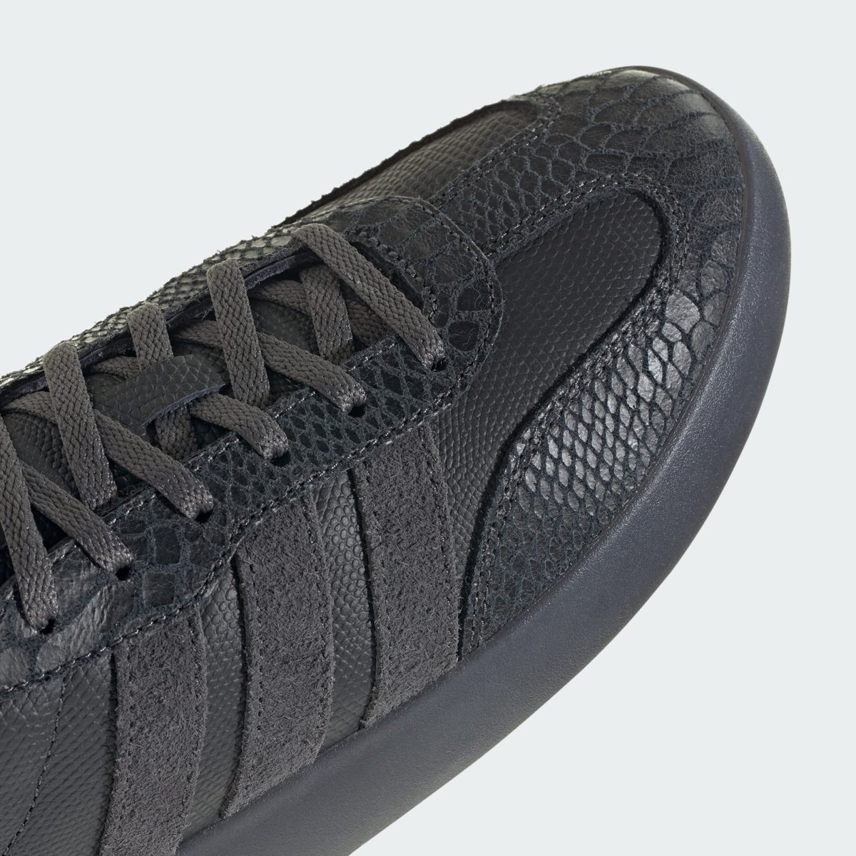 Chaussure Barreda Decode Chaussure Barreda Decode carbon / grey six / silver metallic, ADIDAS SPORTSWEAR