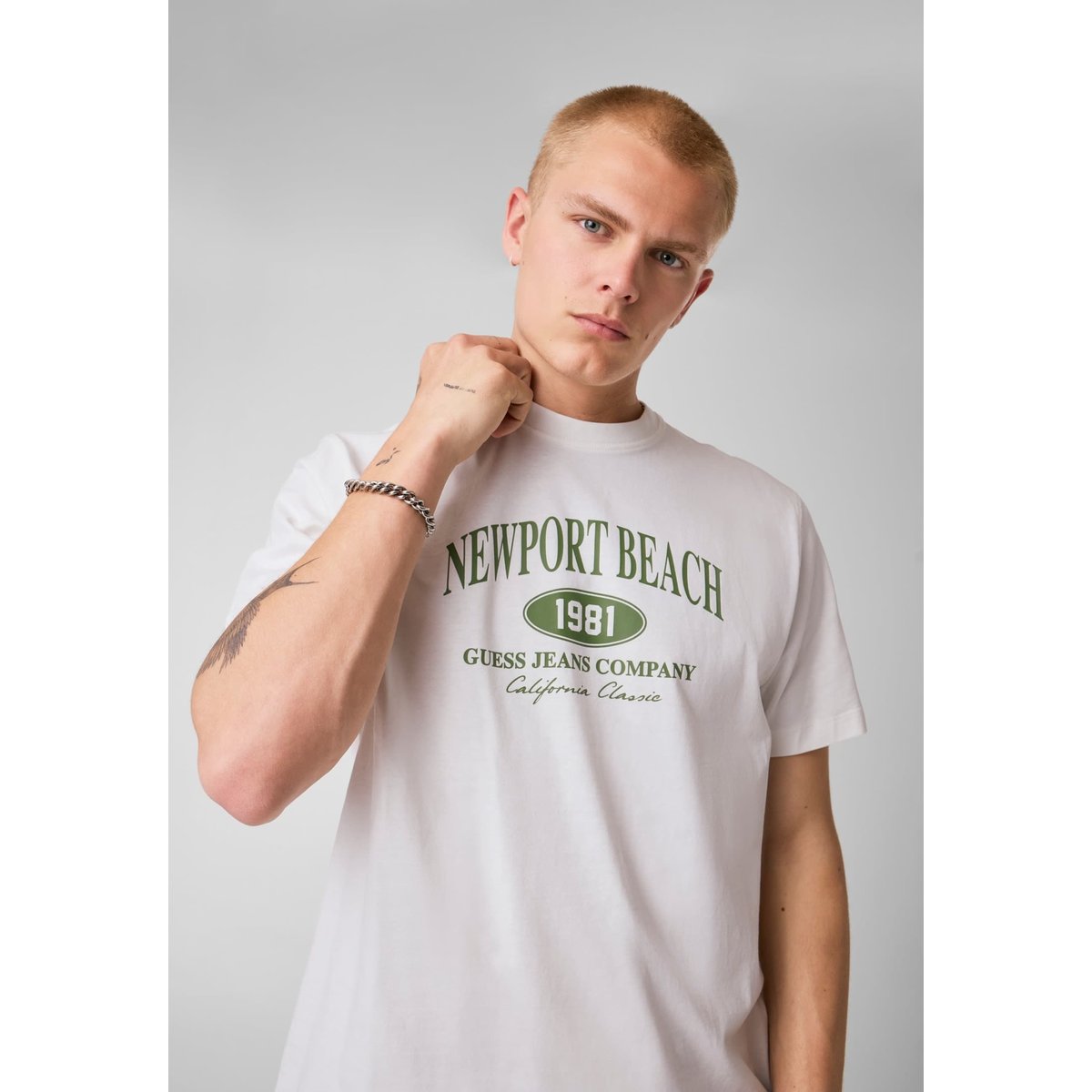 T-Shirt Regular Fit blanc, GUESS