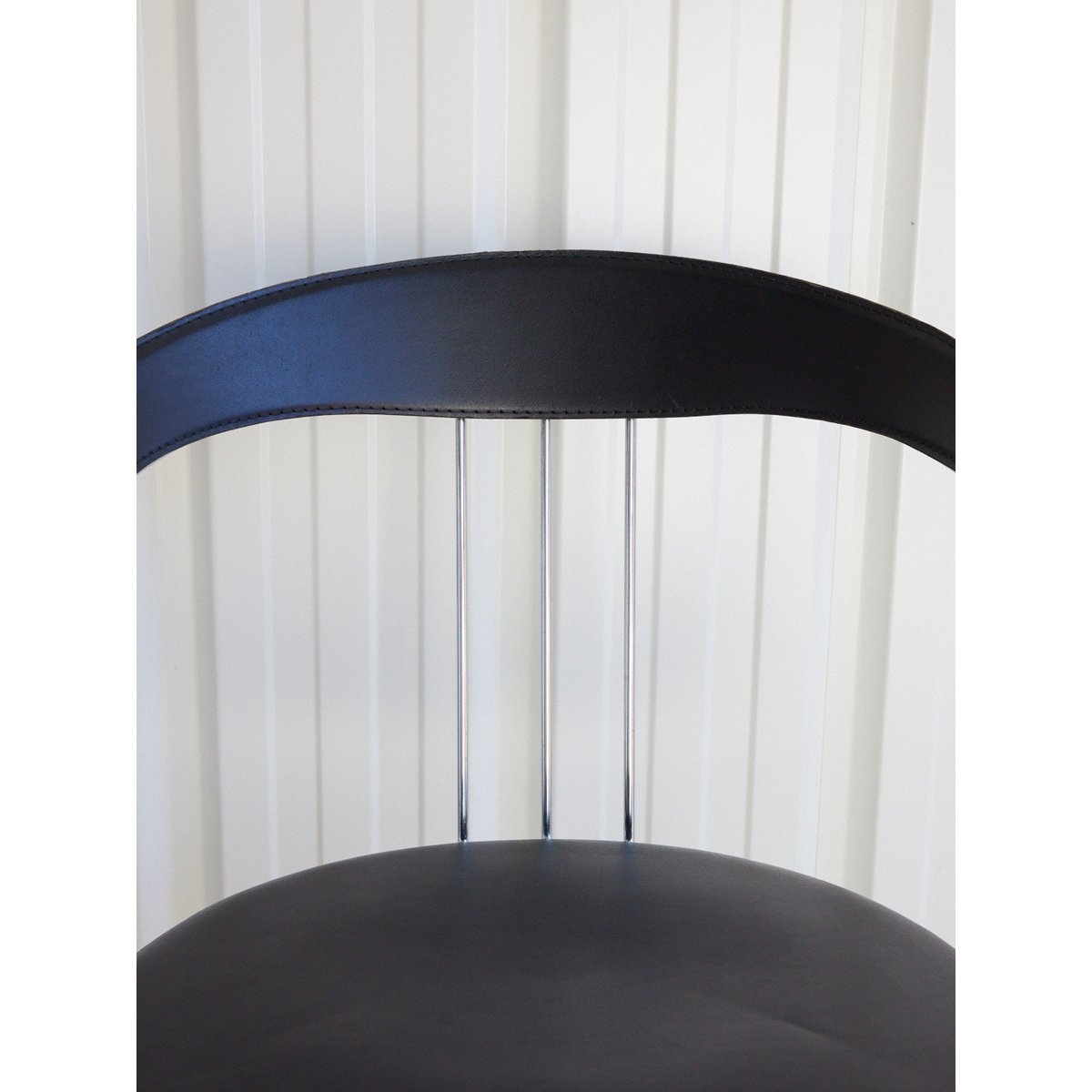 Lot de 4 fauteuils en chrome Jakob N°1397 - Bon état noir, DEBONGOUT