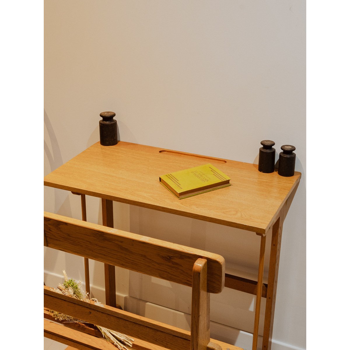 Bureau et son banc en bois Yvan N°527 - Bon état bois clair, DEBONGOUT