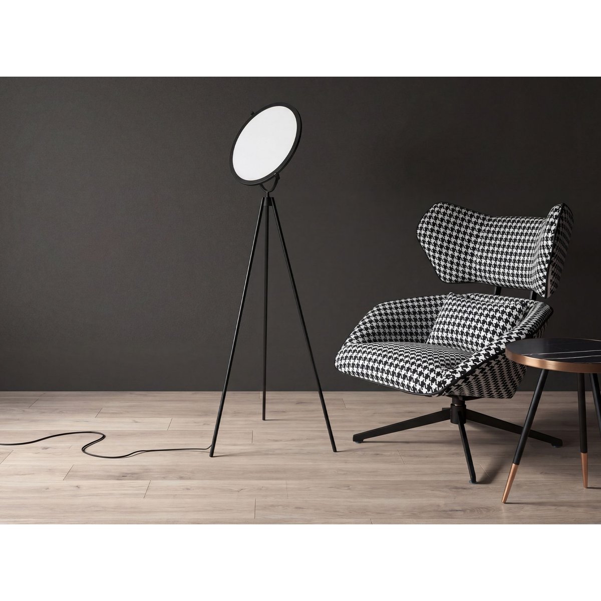 Lampadaire en acier noir, ANGEL CERDA