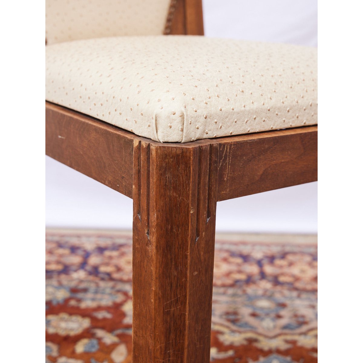 Paire de chaises en noyer art déco Alma N°1727 - Bon état bois foncé, DEBONGOUT