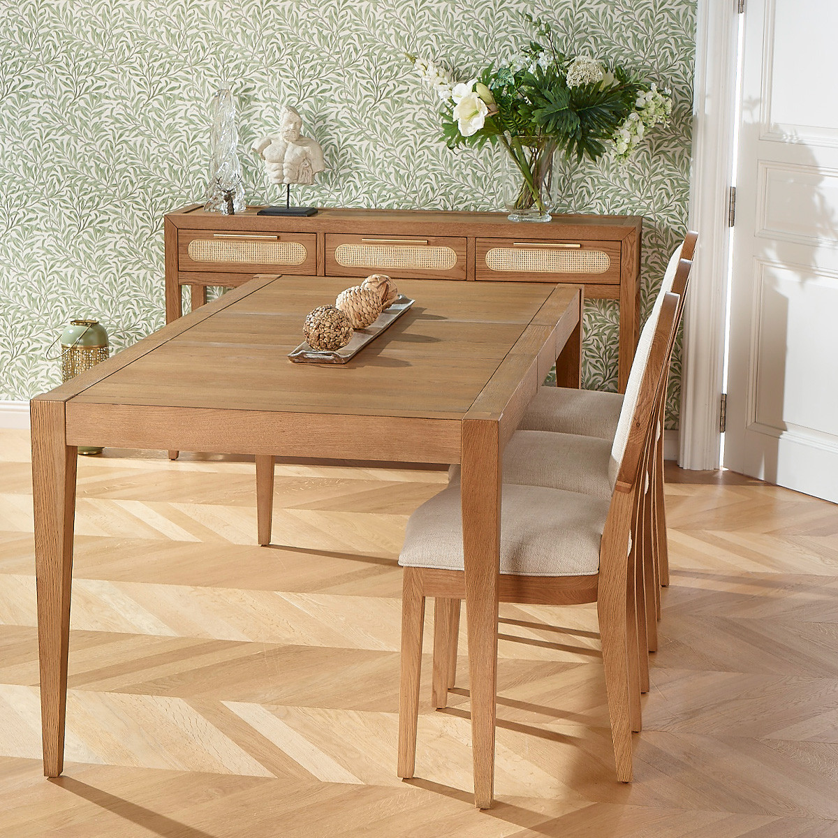 Table à rallonges 10 couverts en chêne, 220 x 90 cm MONTANA beige, ROBIN DES BOIS