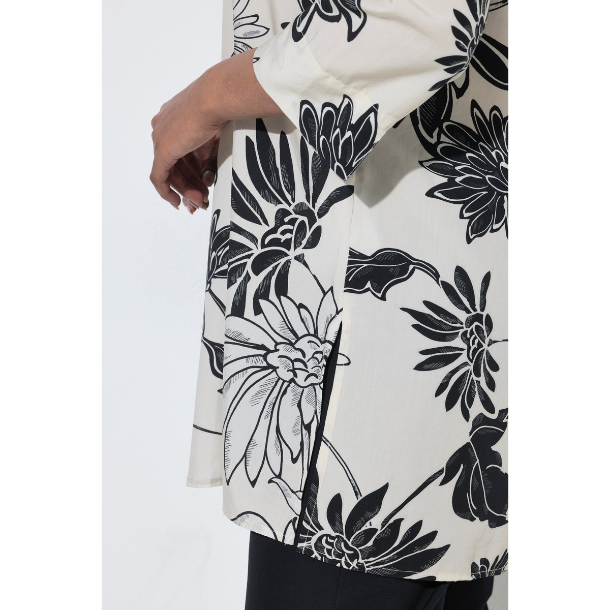 Chemisier long en Lyocell, motif à fleurs gris beige, ULLA POPKEN