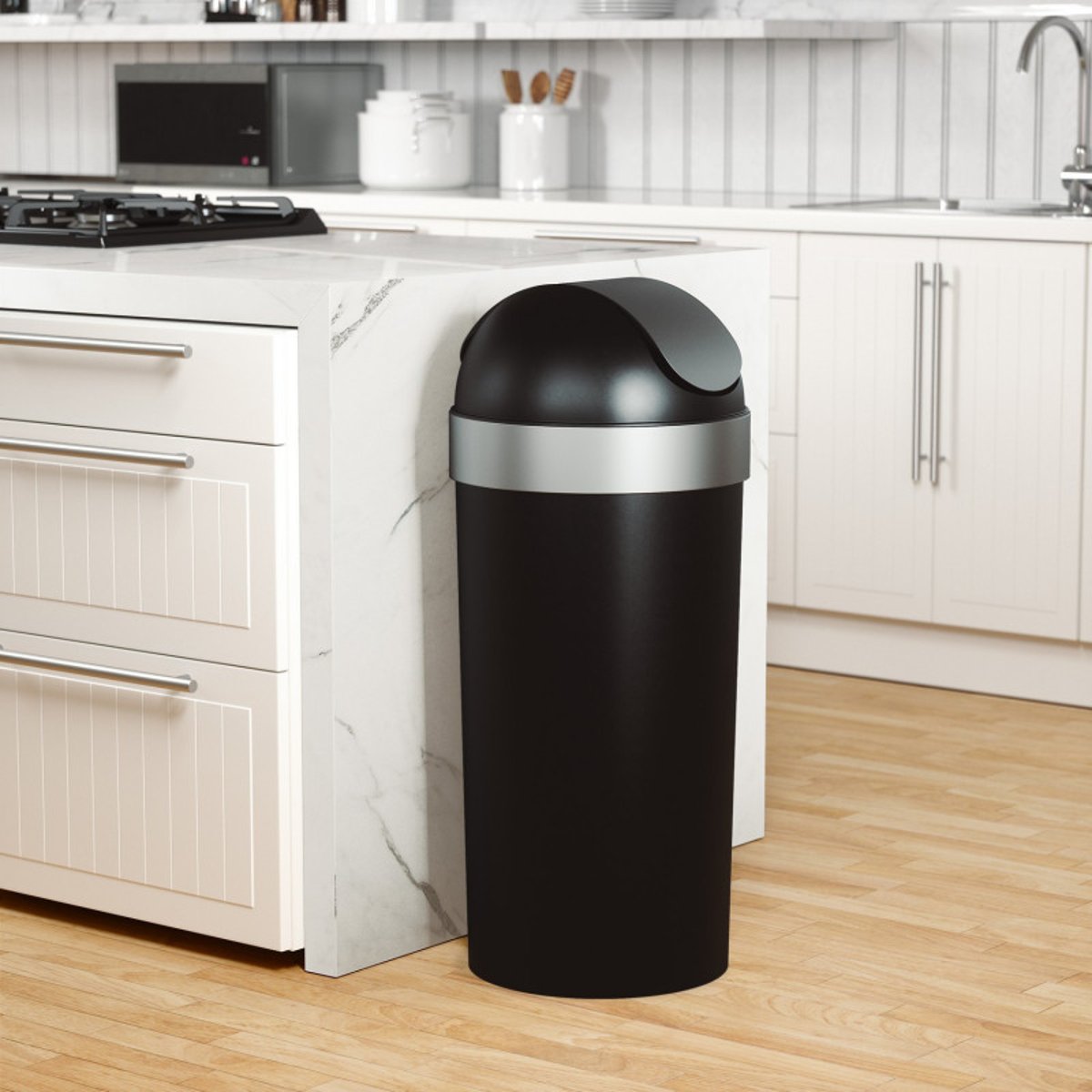 Grande poubelle de cuisine couvercle basculant  VENTI noir, UMBRA