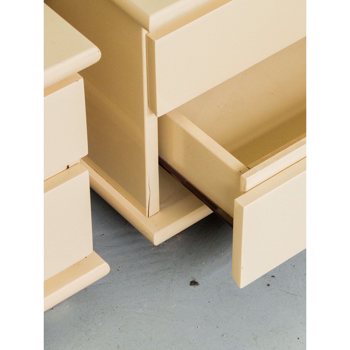 Paire de chevets en bois Maïa N°154 - Bon état blanc, DEBONGOUT