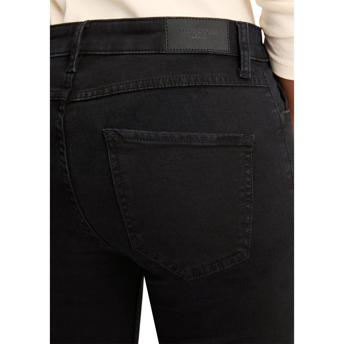 Jeans modèle Kaj skinny en mélange coton BIo stretch noir, MARC O’POLO DENIM