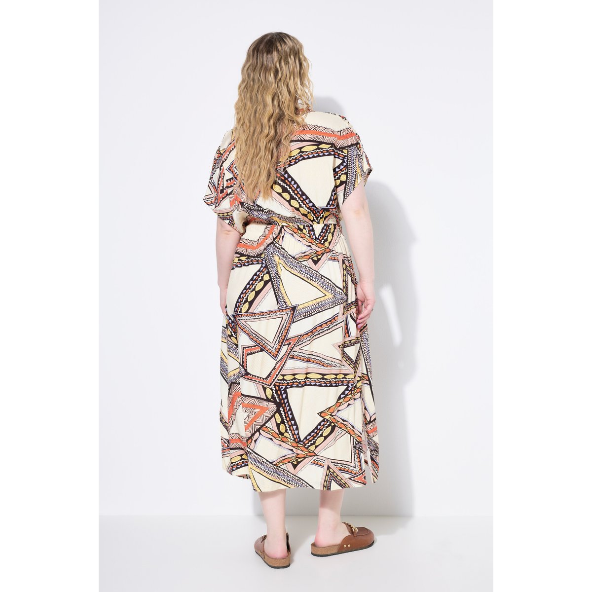 Robe maxi coupe évasée beige clair, STUDIO UNTOLD