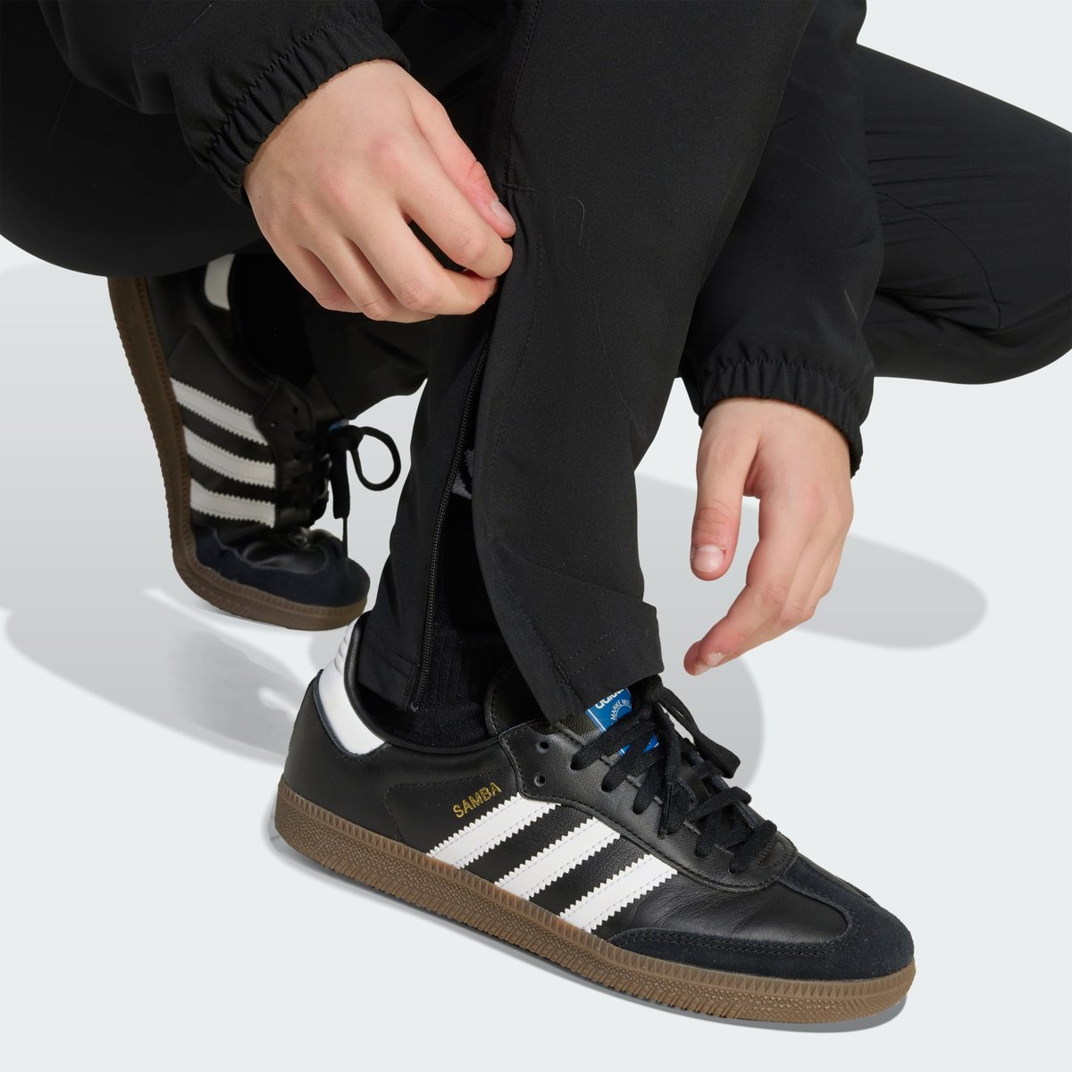 Pantalon De Voyage Juventus Tiro 25 Competition Vis Tech black / bliss pink, adidas Performance