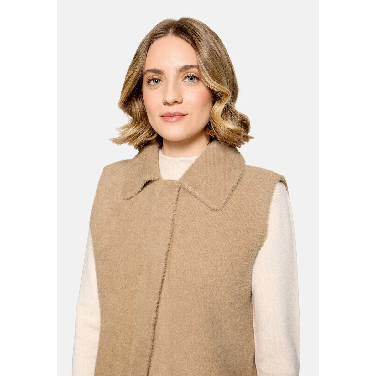 Veste sans manches en maille à col beige, BETTY BARCLAY