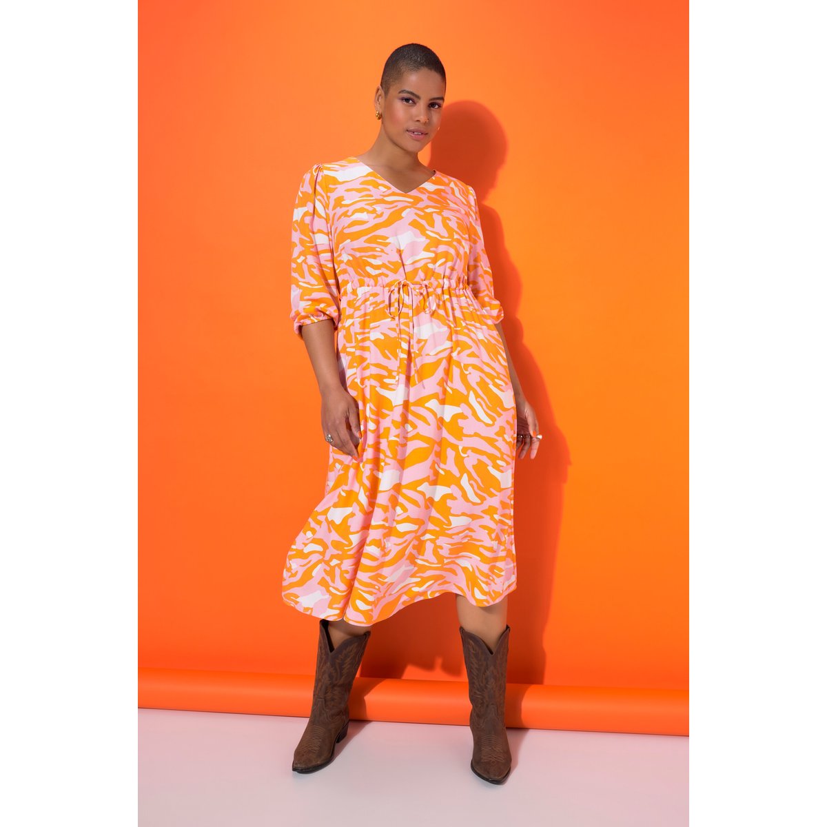 Robe midi manches 3/4, imprimé zébré coloré citrouille, STUDIO UNTOLD