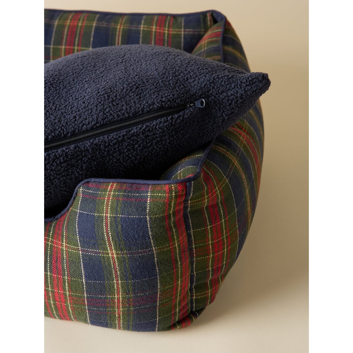 Panier pour chien taille moyenne - Collection Fine Truffe carreaux ecossais vert, CYRILLUS