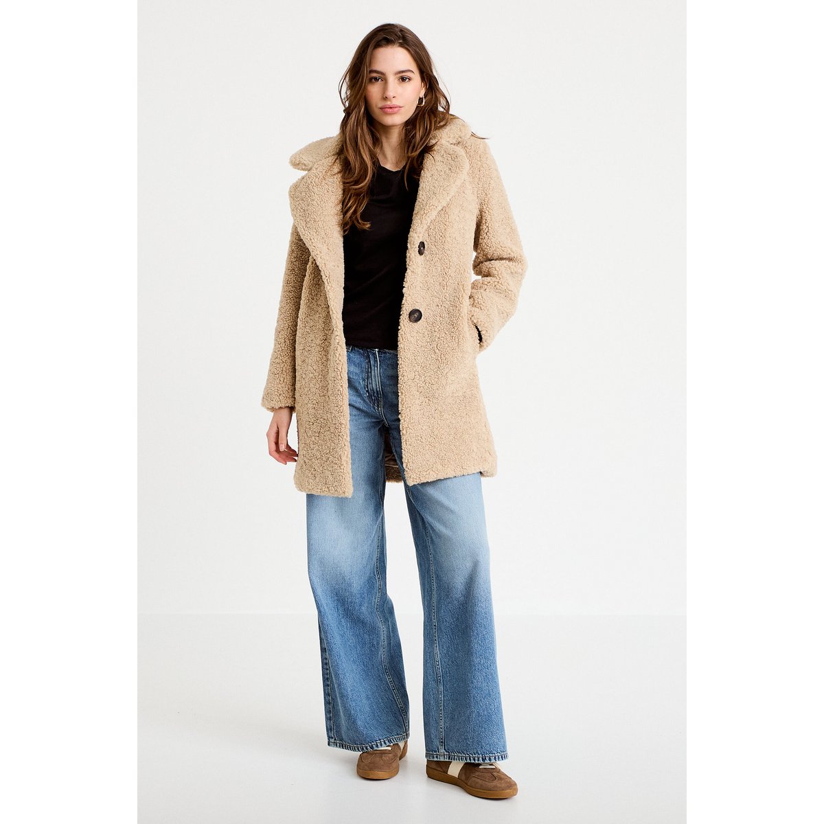 Manteau droit mi-long en bouclette beige, CACHE CACHE
