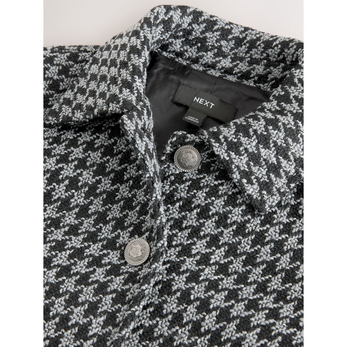 Veste-chemise boutonnée en maille bouclée monochrome, NEXT