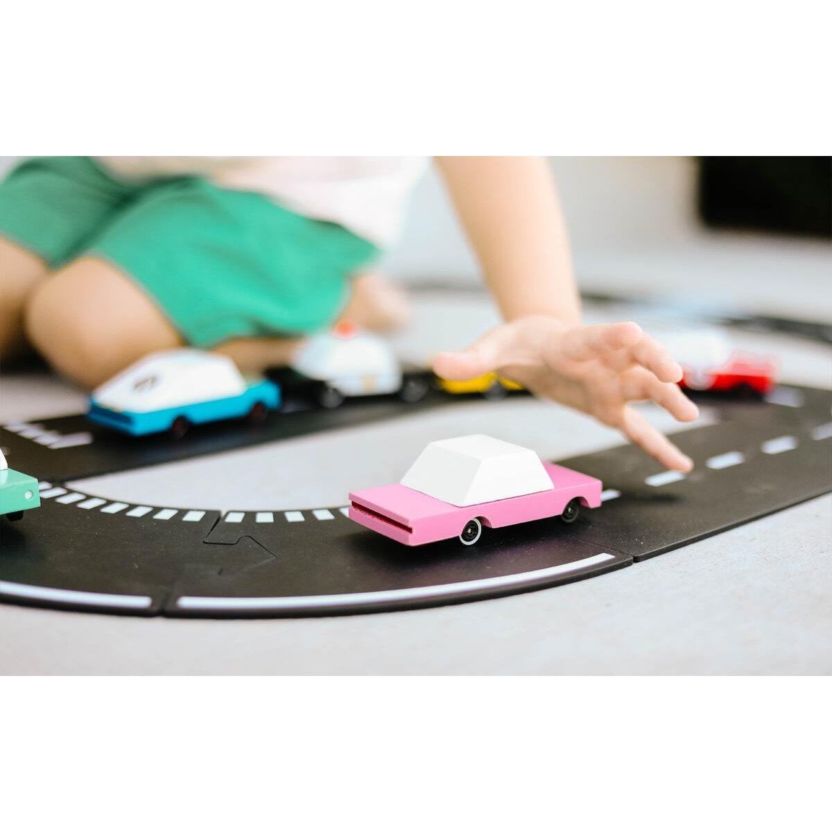 Voiture Sedan rose, CANDYLAB TOYS