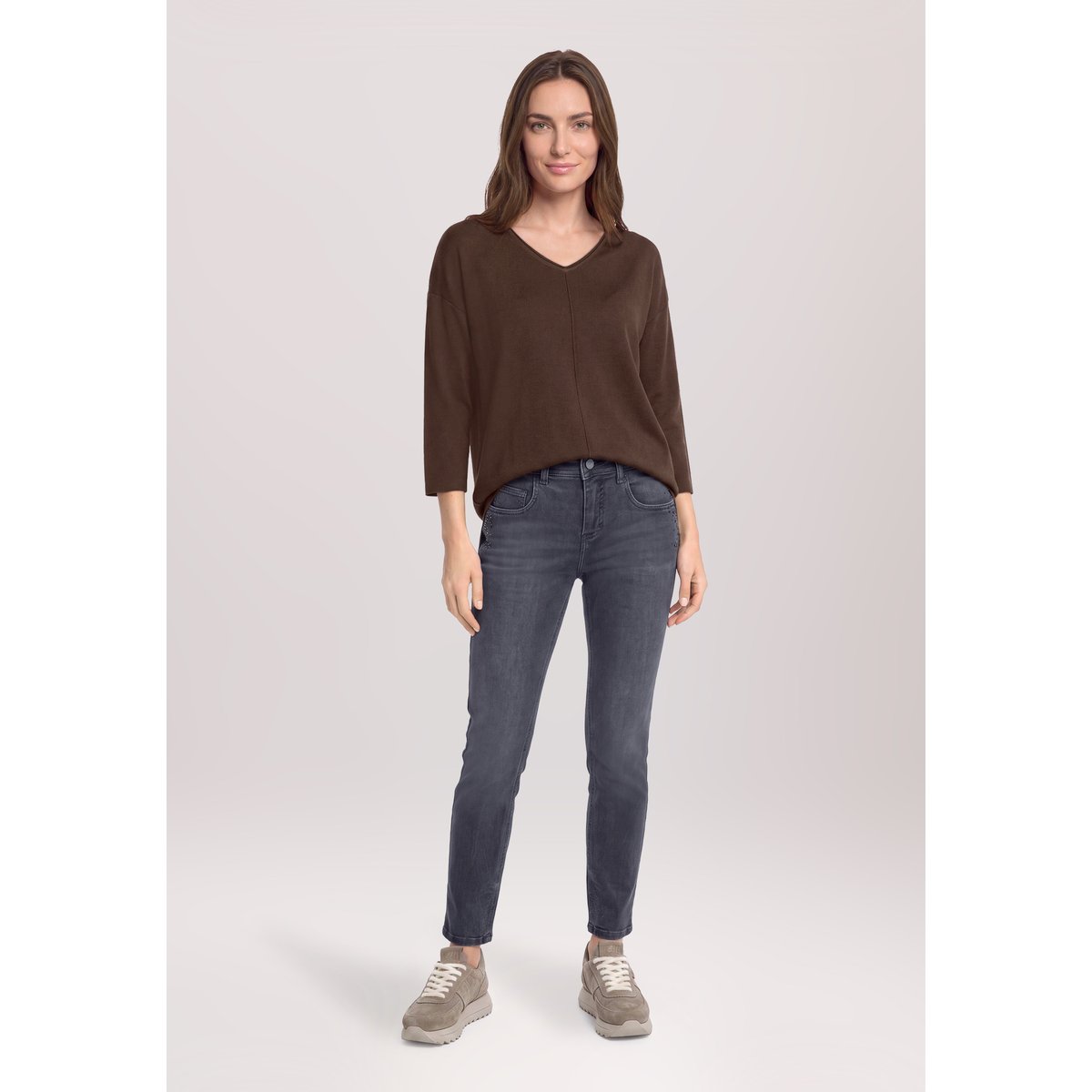 Pull-over en maille à encolure en v muskat, BETTY BARCLAY