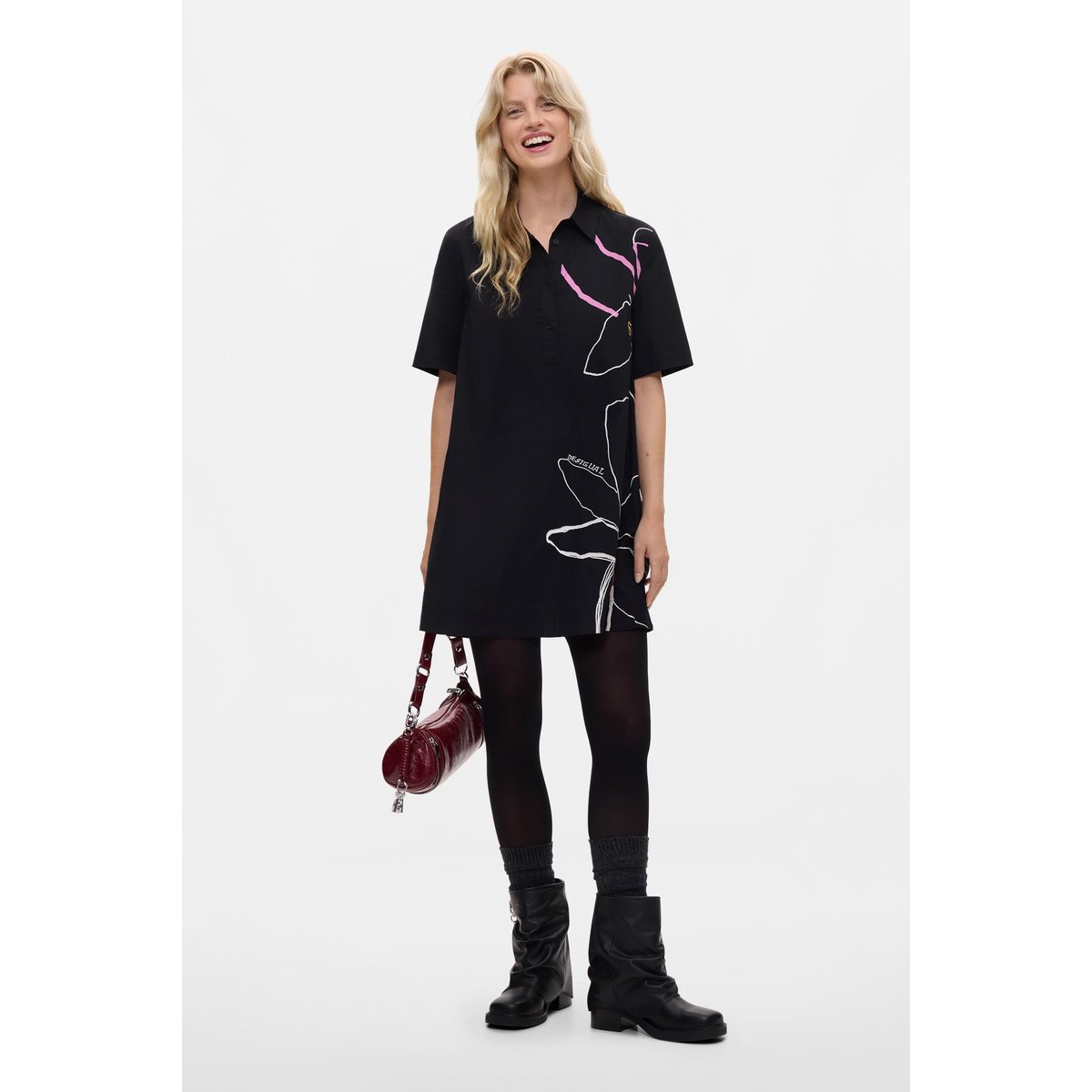 Robe courte à fleurs noir, DESIGUAL