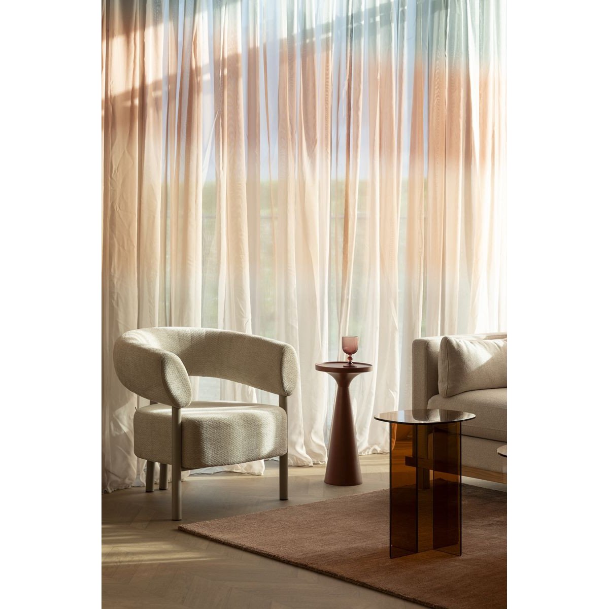Fauteuil design en tissu, classique, HEELS beige, ZUIVER