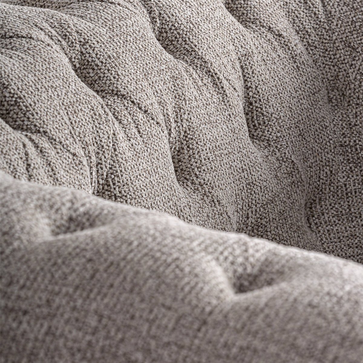 Fauteuil classique capitonné en frêne gris et bois brun, RECOLLECTION
