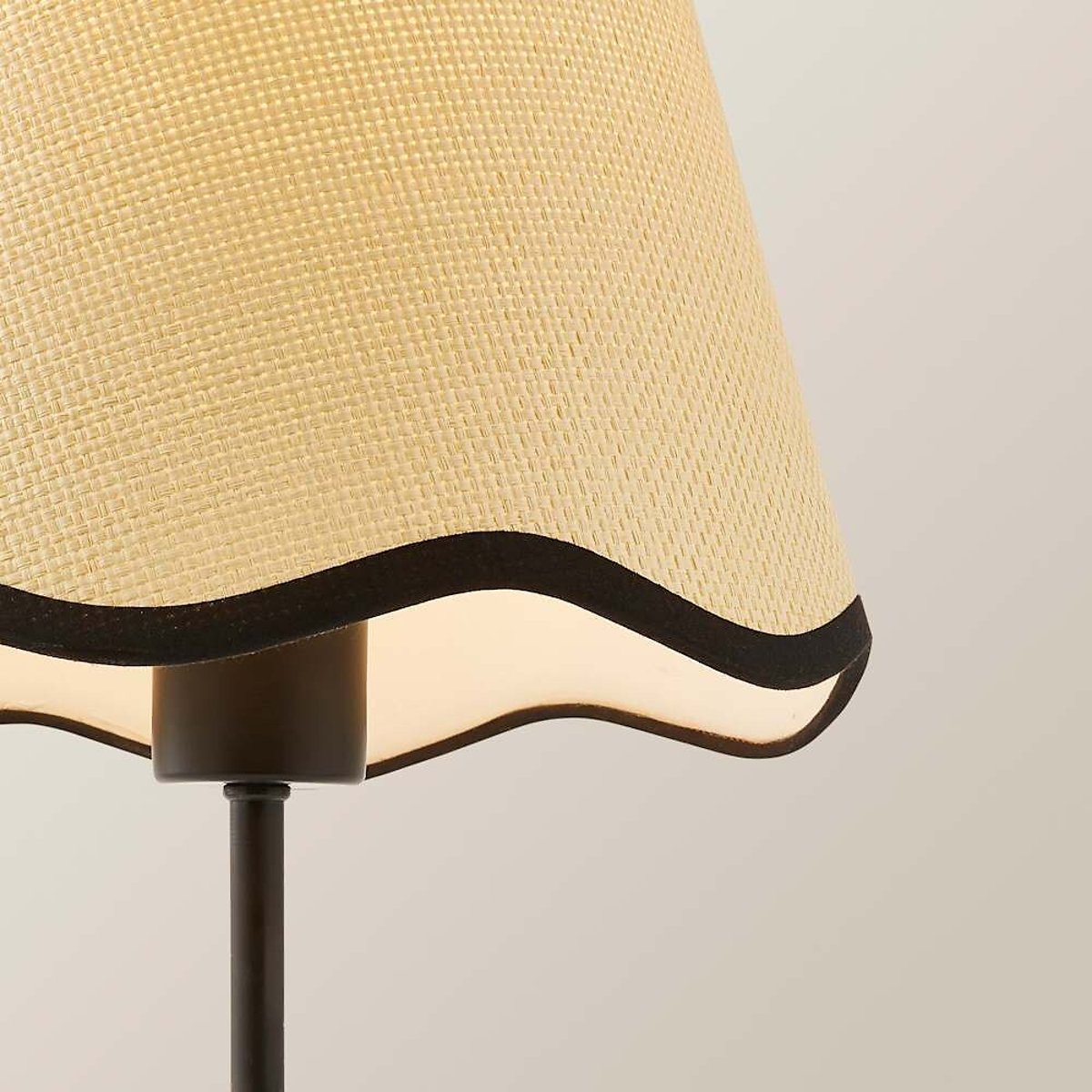 Kory Dome Table Lamp with Scallop Shade natural, ÉDITÉ