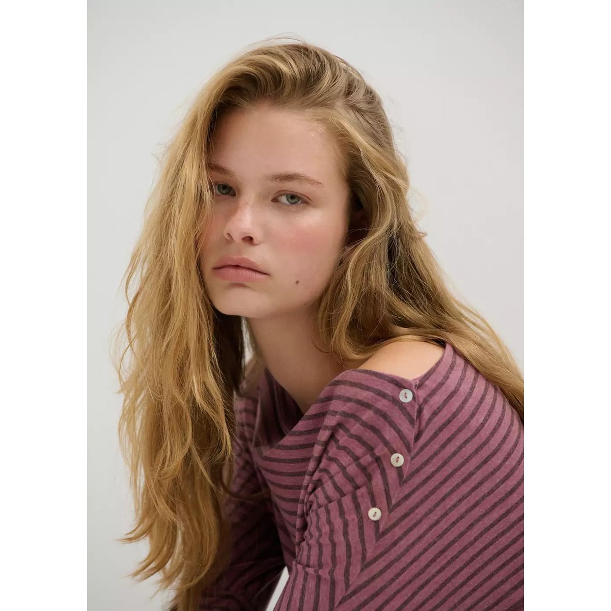 T-shirt rayé épaule dénudée rose, MANGO TEEN