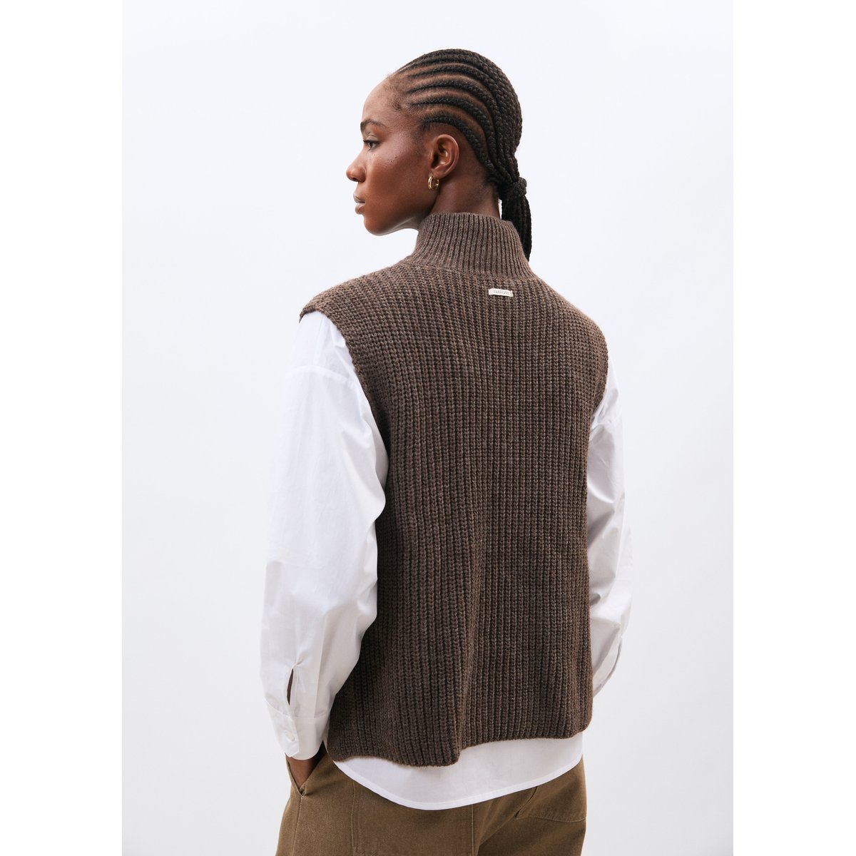 Pull sans manches taupe, HUMILITY