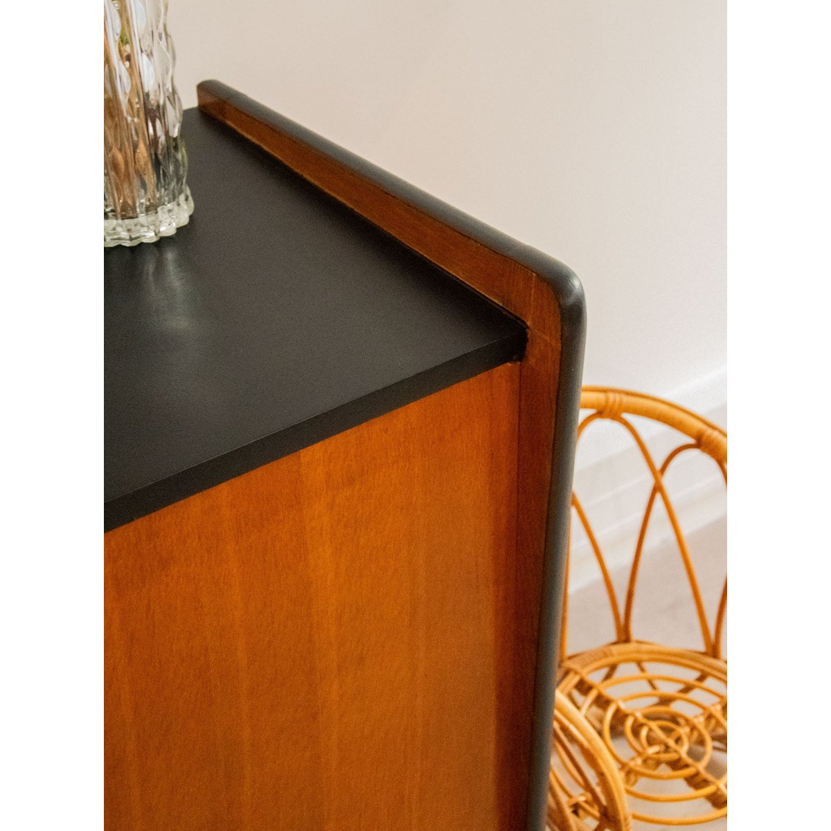 Commode en rotin tressé Olga N°431 - Bon état bois foncé, DEBONGOUT